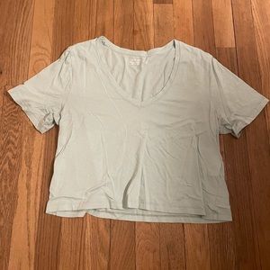 Abercrombie teal cropped v neck size m